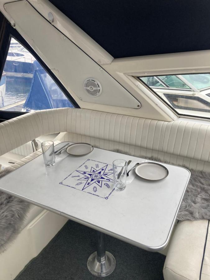 Luxury Boat Chertsey Exterior foto