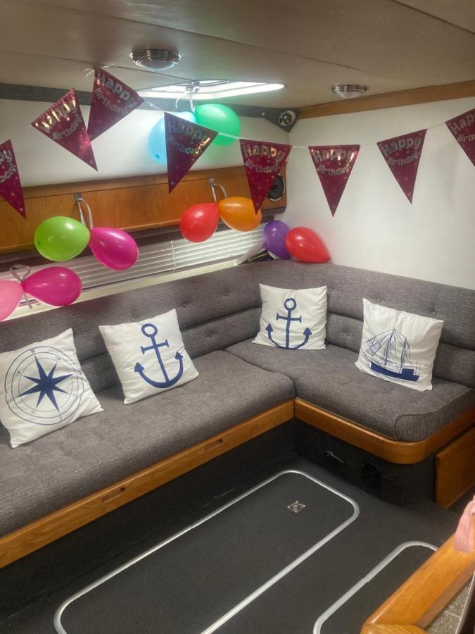 Luxury Boat Chertsey Exterior foto